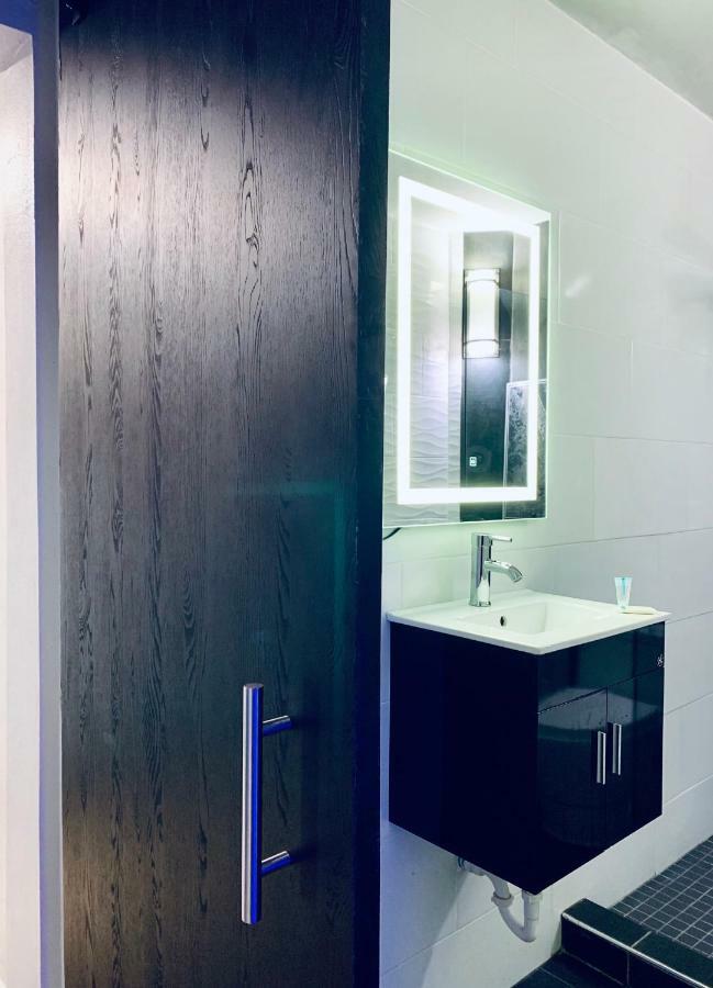 Modern Suite #1 Pasavento Aguadilla Eksteriør bilde